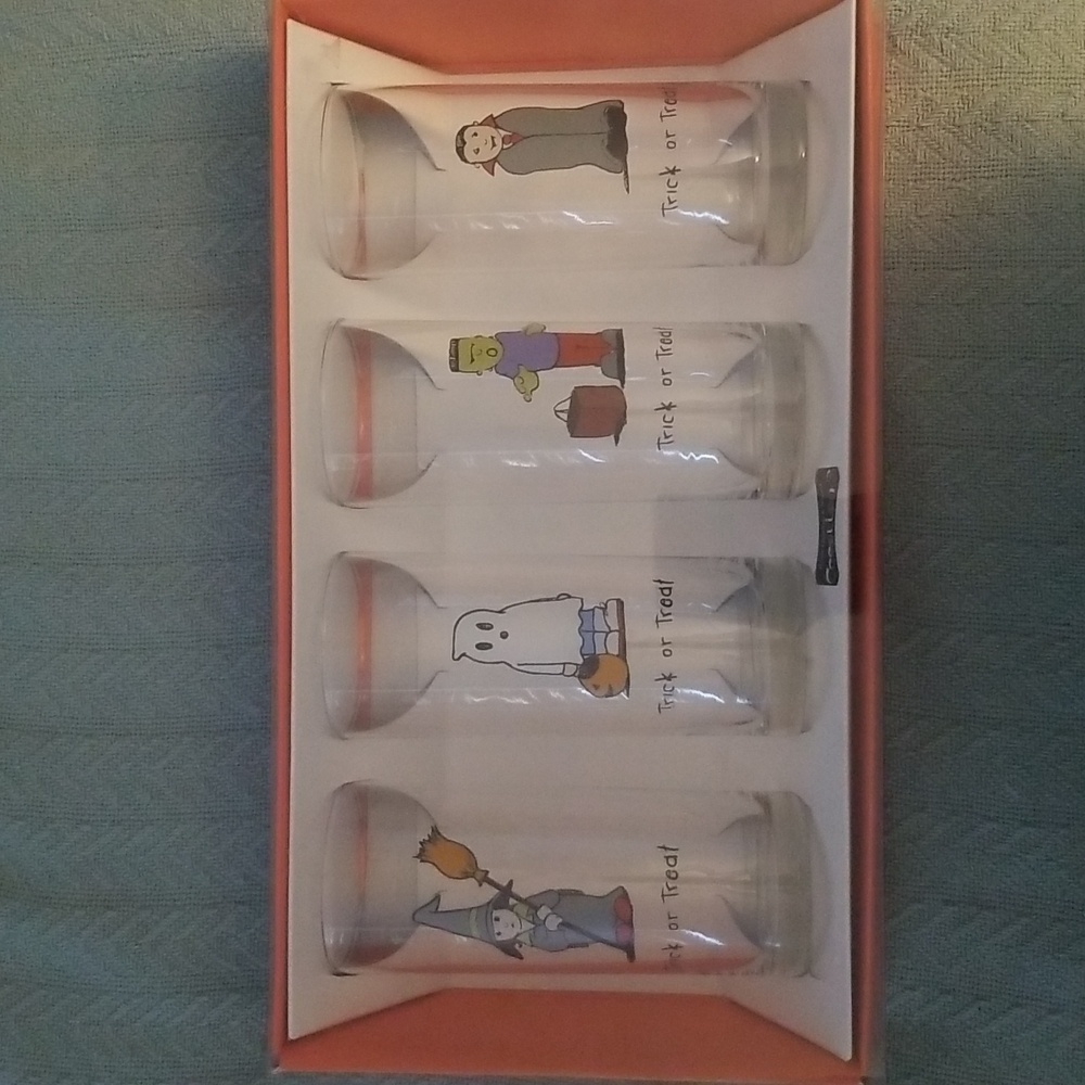 NIB 4 Halloween tumblers, witch, ghost, vampire and monster